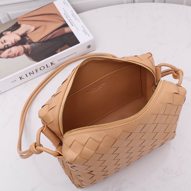 AD8810A59 22X15X8 (8)