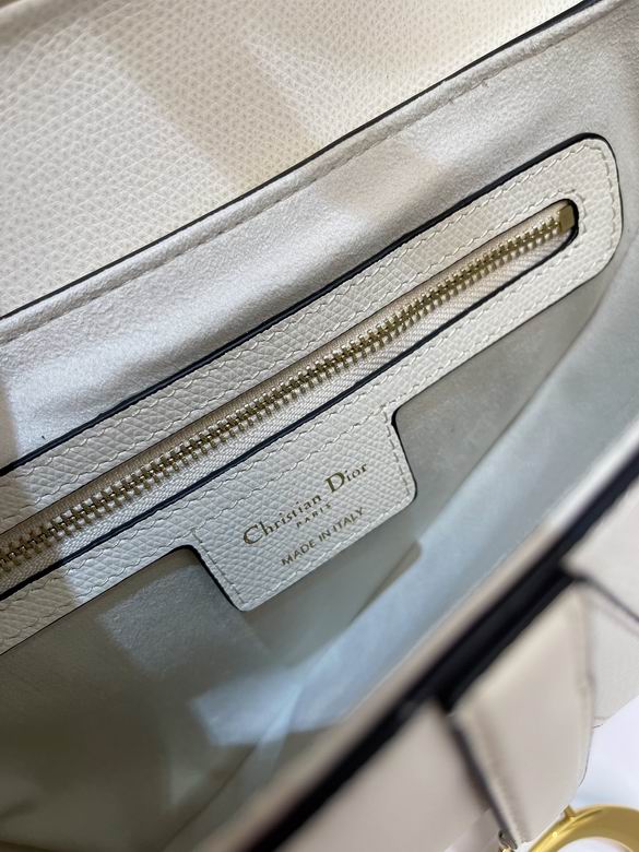 AX2112277 25.5X20X6.5 (13)