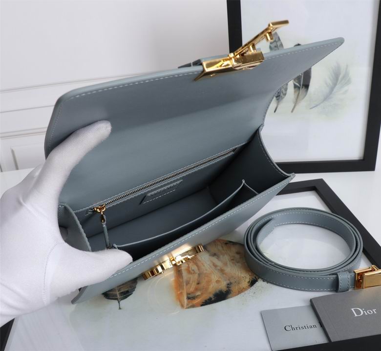 AXD6712 24 x 17 x 8 (16)