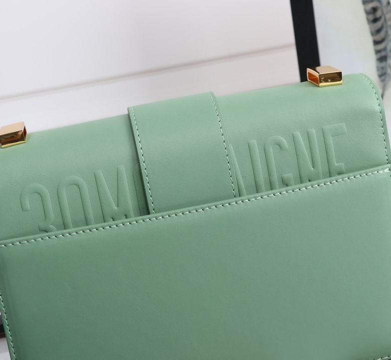 AXD6712 24 x 17 x 8 (25)