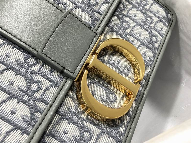 AXM9203 24X17X8 (18)