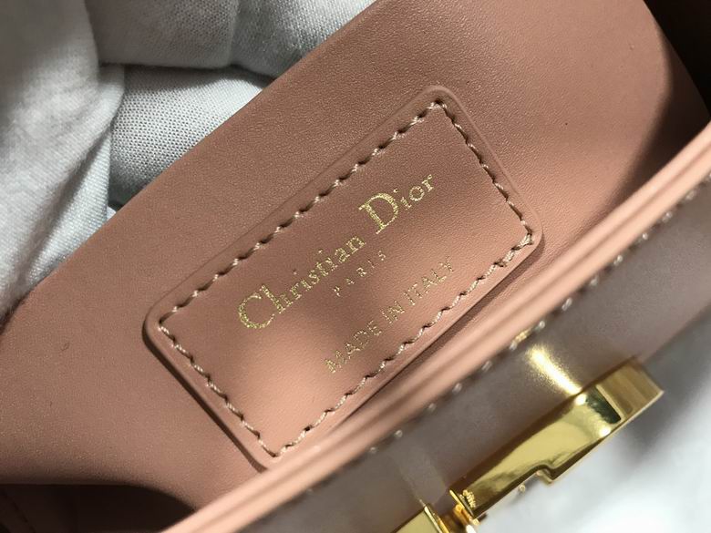 AXM9204 17.5x 11.5 x 5 (20)