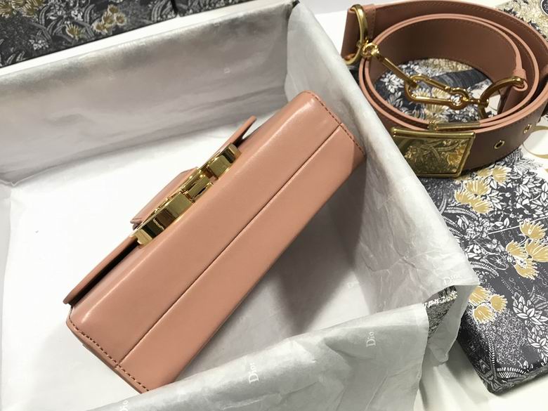 AXM9204 17.5x 11.5 x 5 (21)