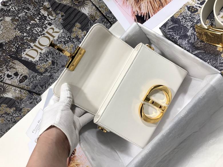 AXM9204 17.5x 11.5 x 5 (3)