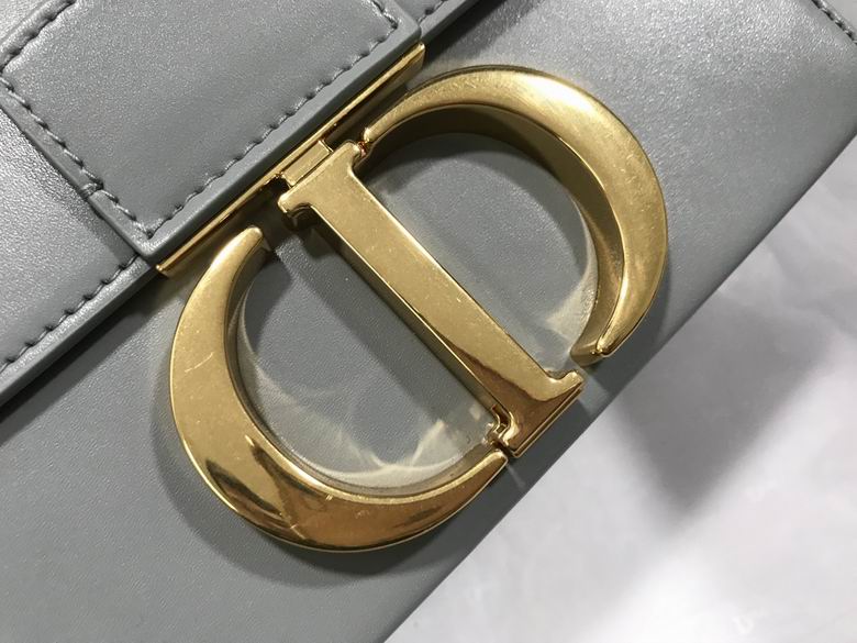 AXM9204 17.5x 11.5 x 5 (32)