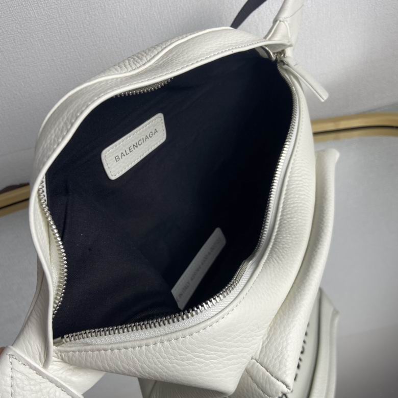 BF403 上长40X下长25X高20X宽5 (15)