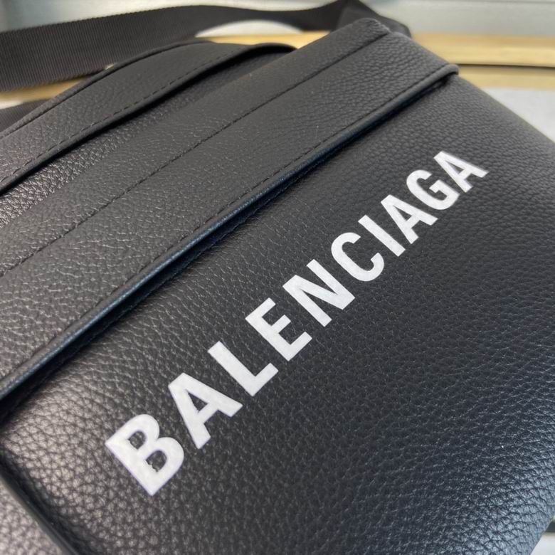 BF403 上长40X下长25X高20X宽5 (4)