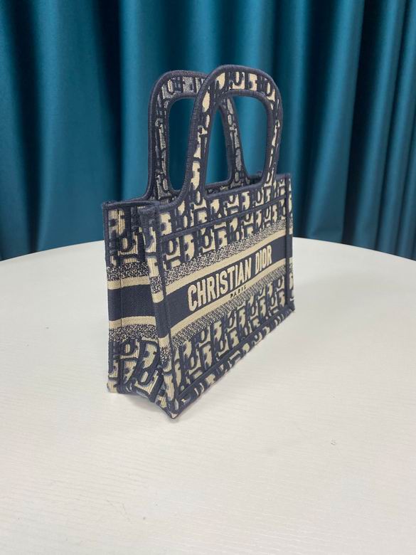 BIMML0201300 23x17x7 (2)