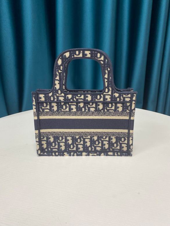 BIMML0201300 23x17x7 (3)