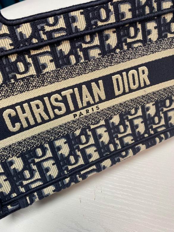 BIMML0201300 23x17x7 (5)