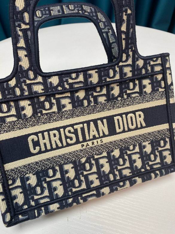 BIMML0201300 23x17x7 (8)