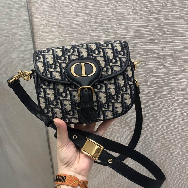 BN2112182 18X14X5 (9)