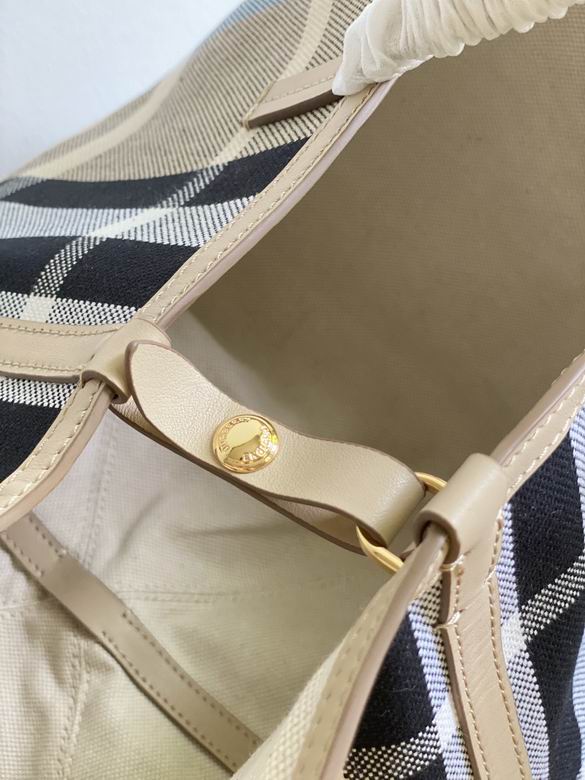 BO2112238 24X30X25 (2)