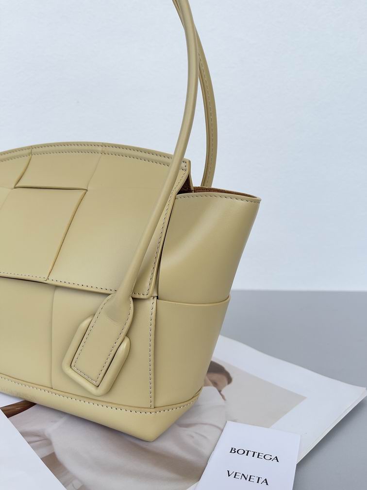 BV Arco 33木薯色 38x33x6cm CN (3)