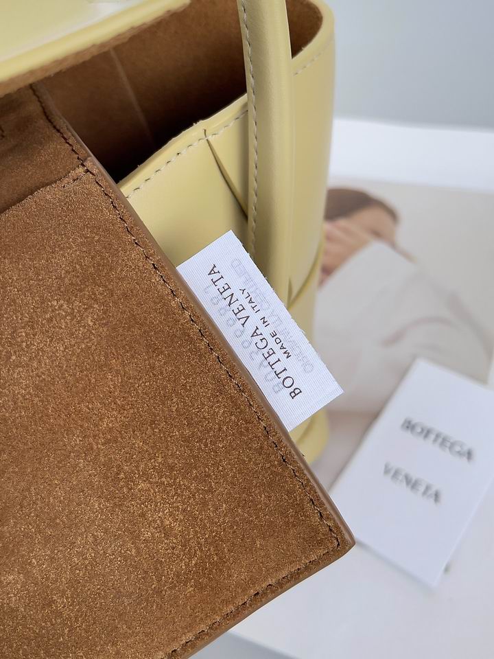 BV Arco 33木薯色 38x33x6cm CN (9)