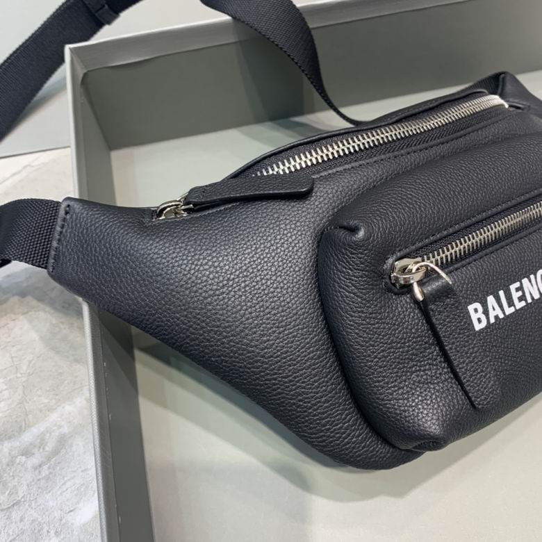 Balenciaga 上长30x下长18x高13x宽3 FY (3)
