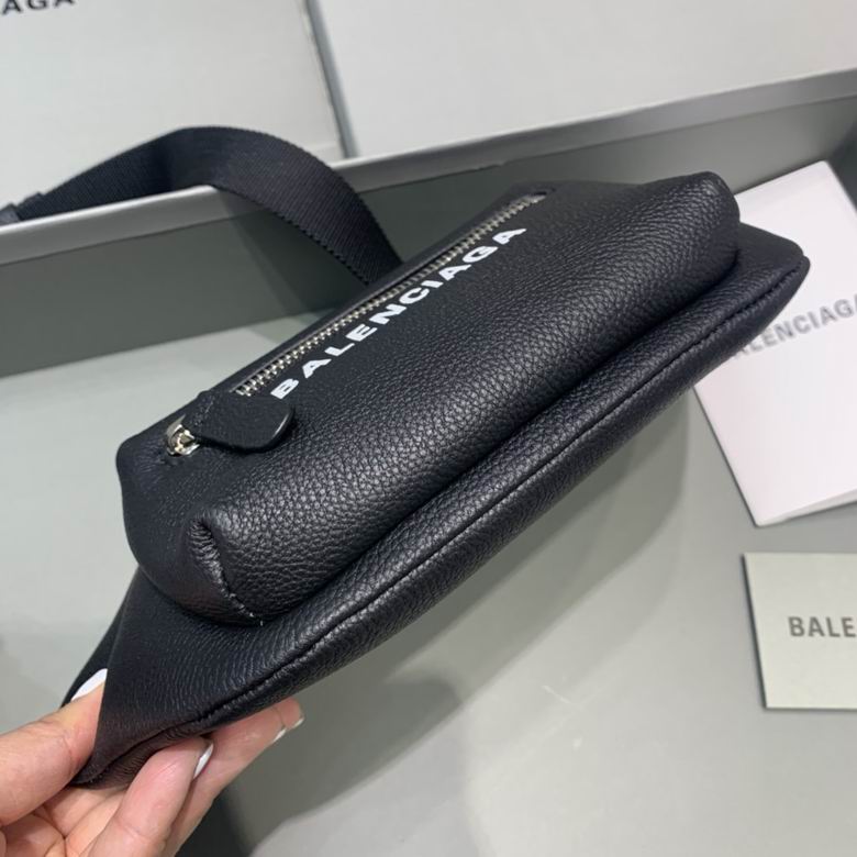 Balenciaga 上长30x下长18x高13x宽3 FY (4)