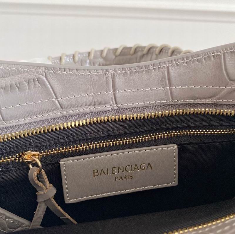 Balenciaga 021 30X19X11cm WM (7)