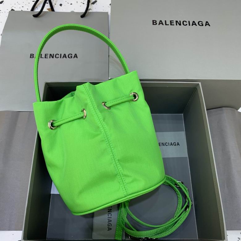 Balenciaga 15x15x18cm FY 1 (2)