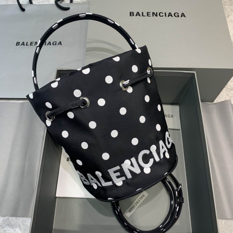 Balenciaga 15x15x18cm FY 10 (1)