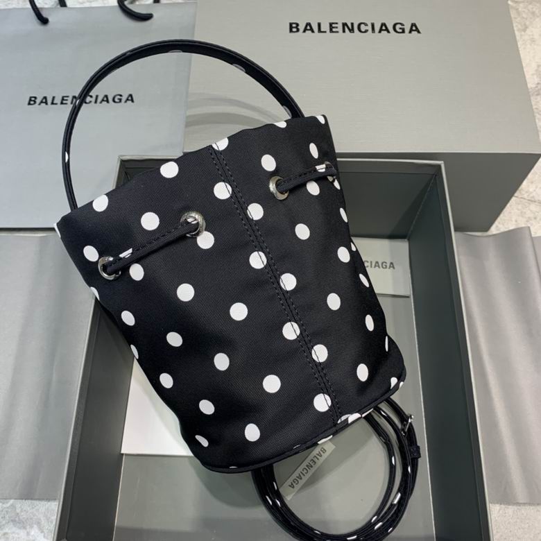 Balenciaga 15x15x18cm FY 10 (2)