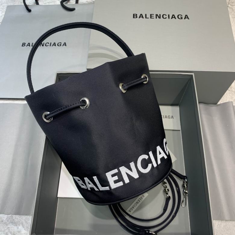 Balenciaga 15x15x18cm FY 11 (1)