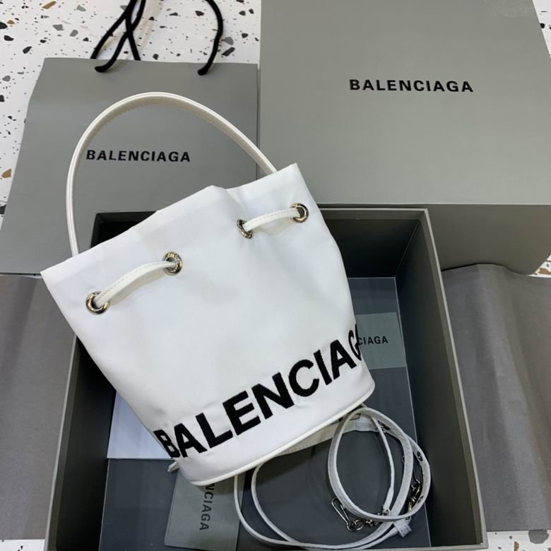 Balenciaga 15x15x18cm FY 2 (1)
