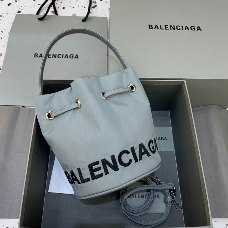 Balenciaga 15x15x18cm FY 6 (1)