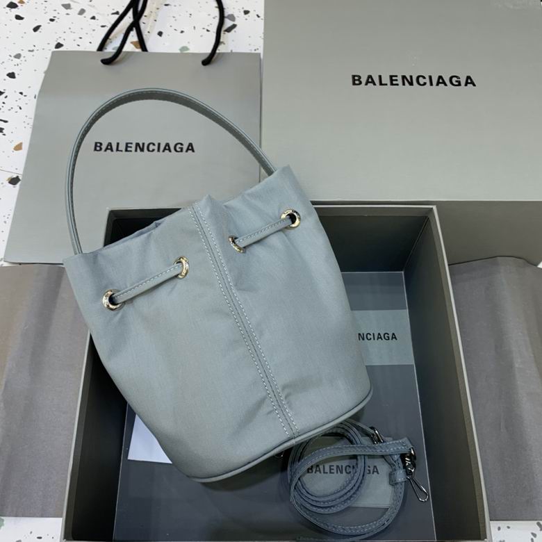 Balenciaga 15x15x18cm FY 6 (2)