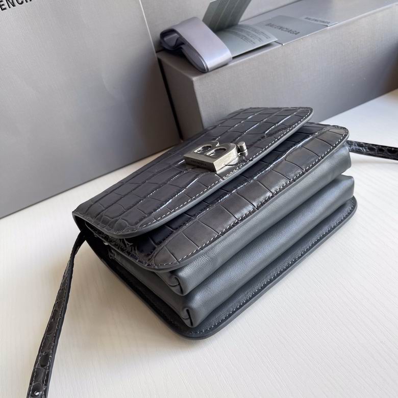 Balenciaga 19x14x7cm FY 2 (2)