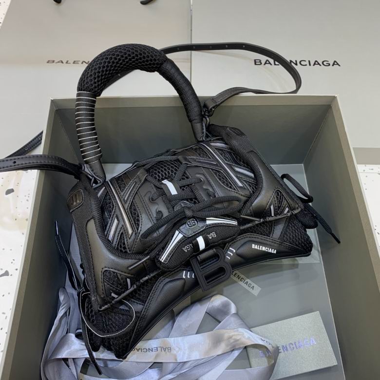 Balenciaga 26.9x25.9x10.9cm FY (1)