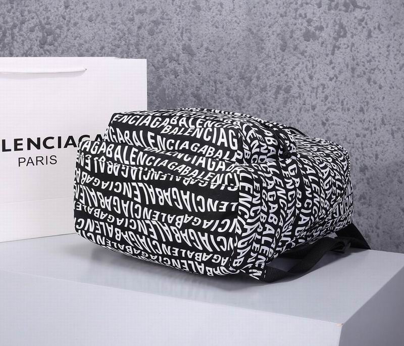 Balenciaga 5074609 XM (4)