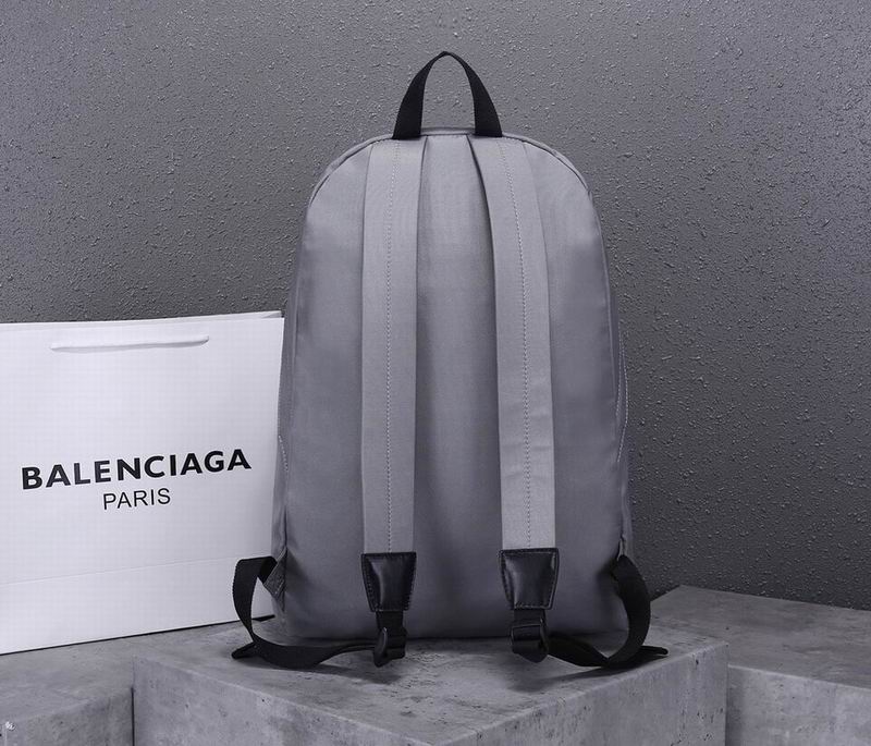 Balenciaga 5074609 XM3 (3)