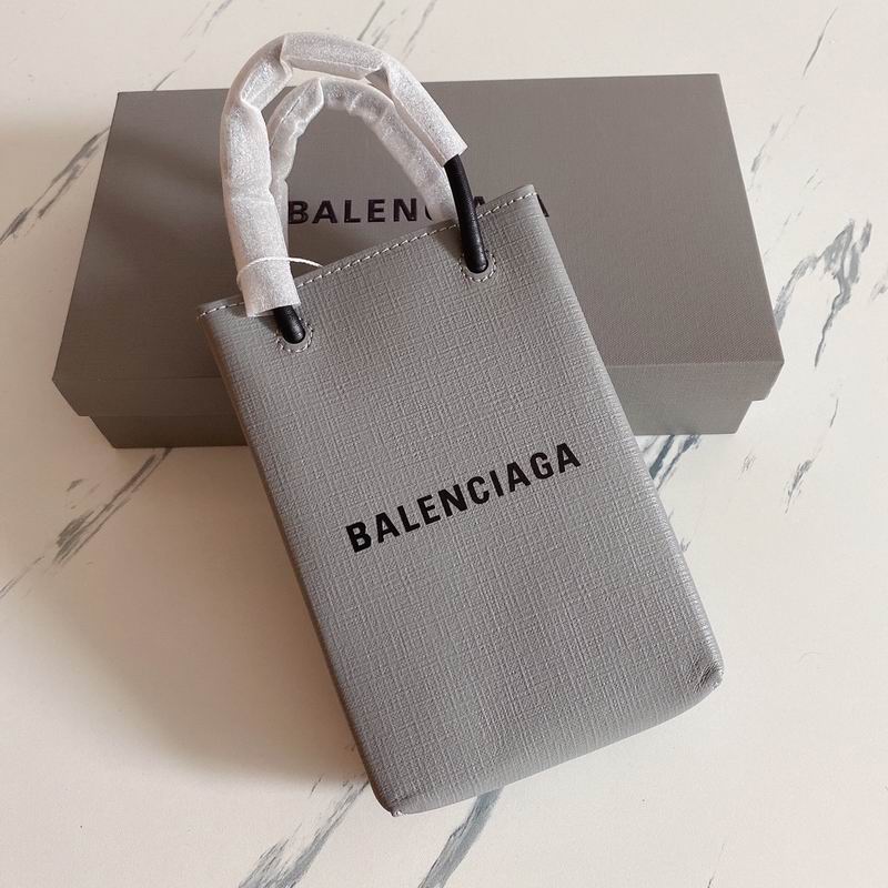 Balenciaga802 18x4 (2)