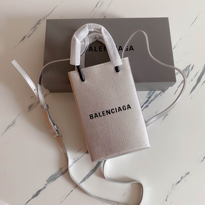 Balenciaga802 18x4 (3)