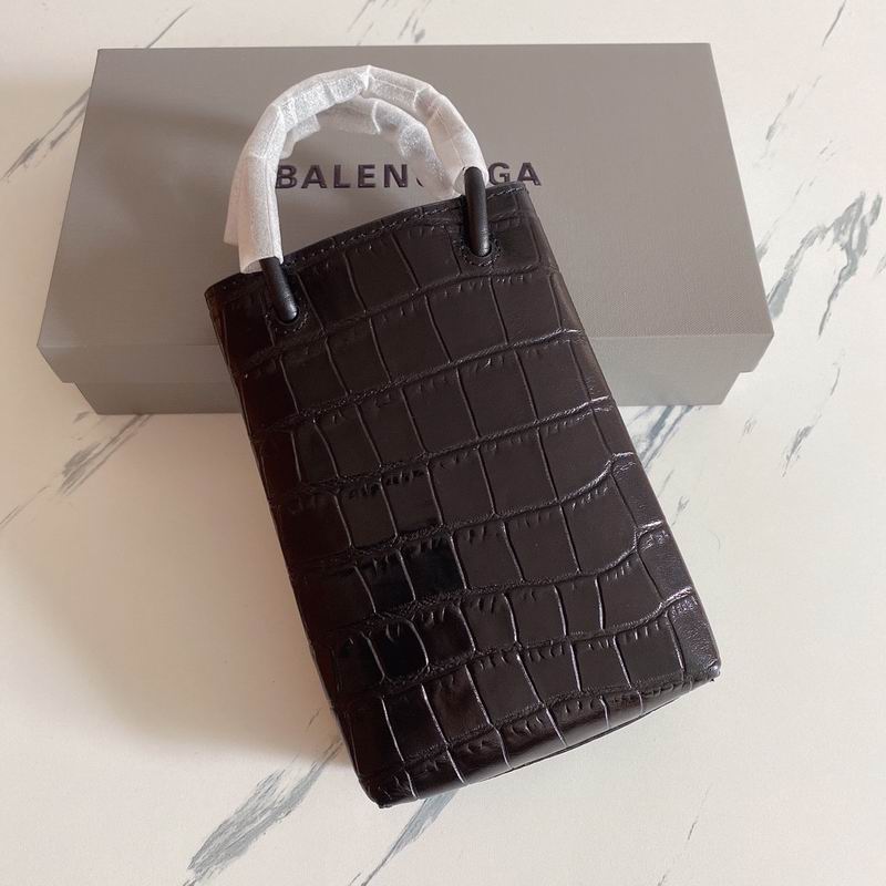 Balenciaga802 18x4 (4)