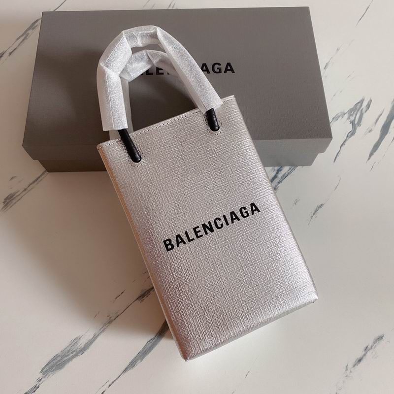 Balenciaga802 18x4 (4)