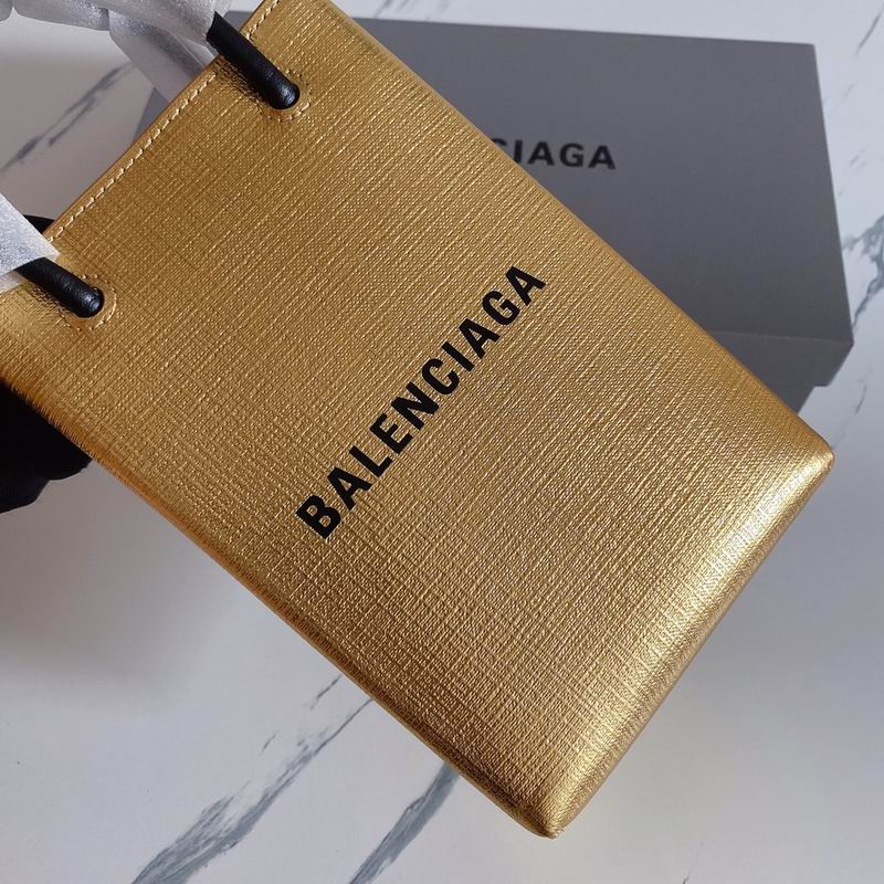 Balenciaga802 18x4 (4)