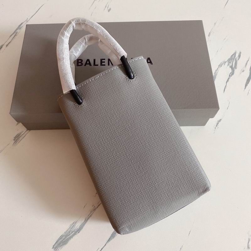 Balenciaga802 18x4 (4)