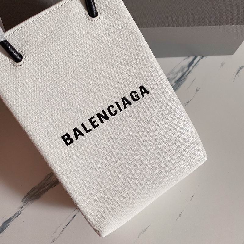 Balenciaga802 18x4 (4)
