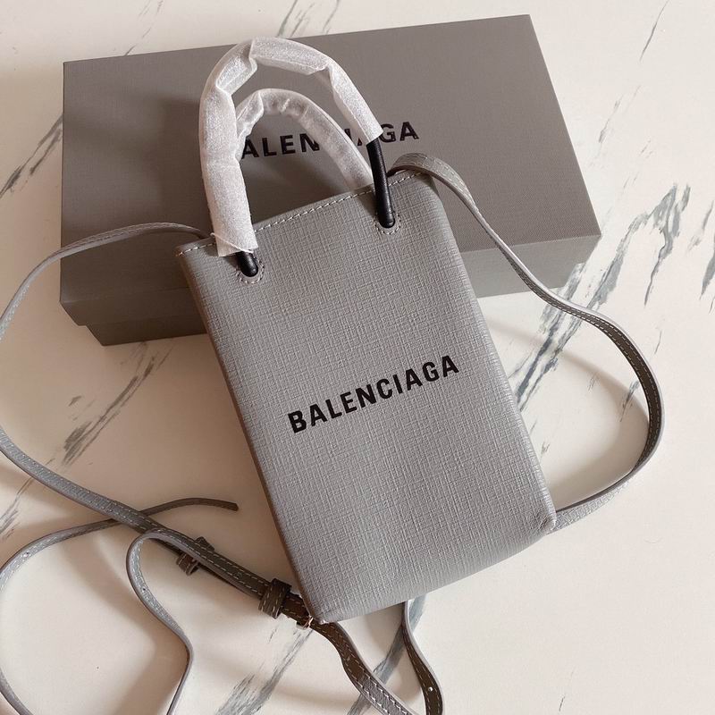 Balenciaga802 18x4 (5)