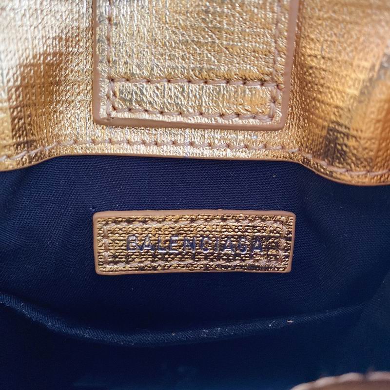 Balenciaga802 18x4 (8)