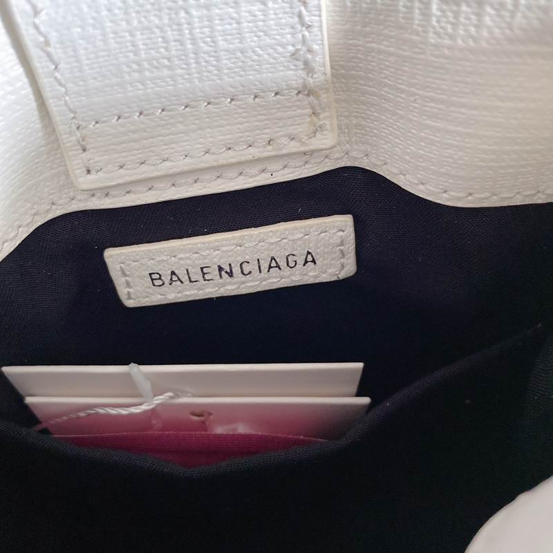 Balenciaga802 18x4 (8)
