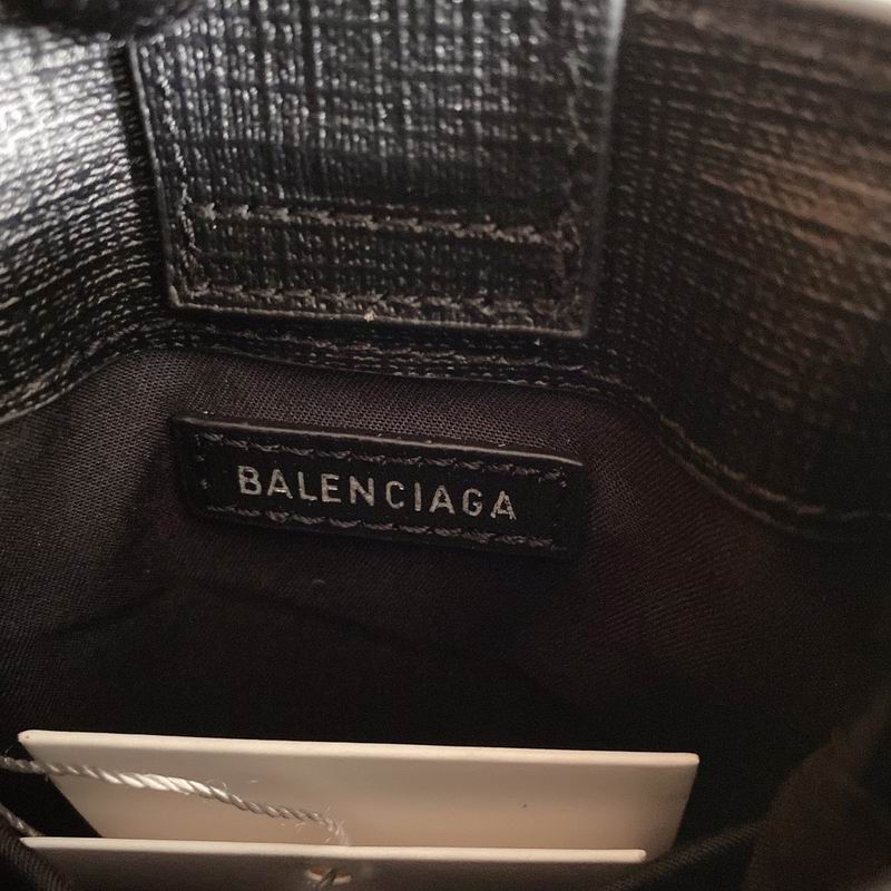 Balenciaga802 18x4 (8)