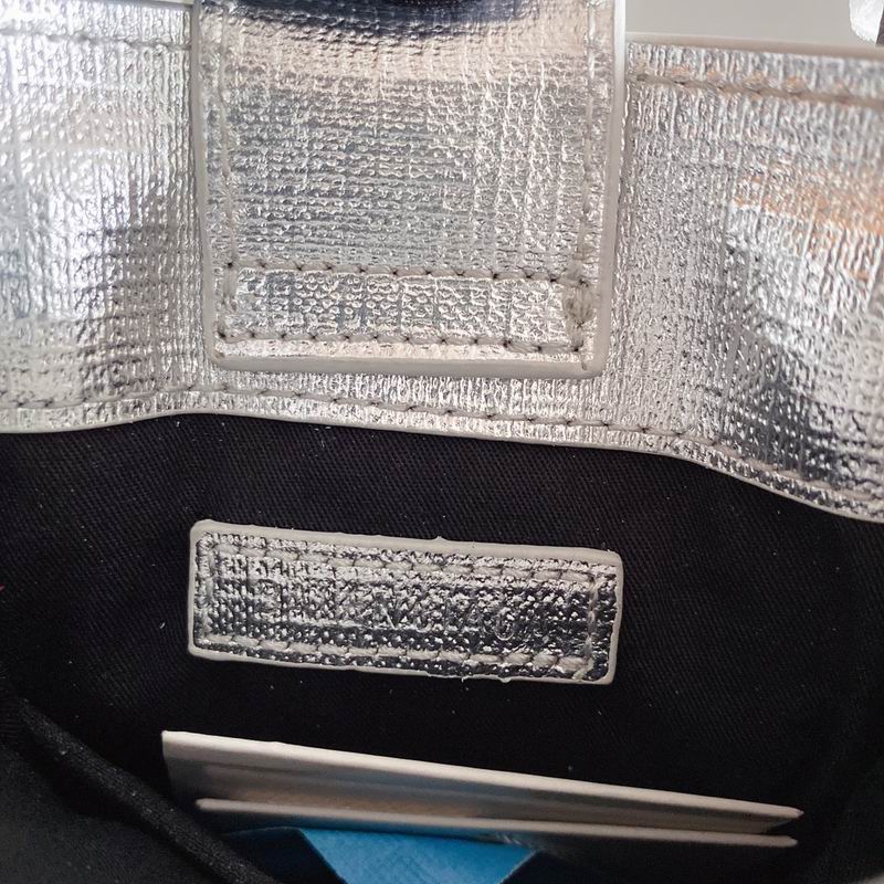 Balenciaga802 18x4 (9)