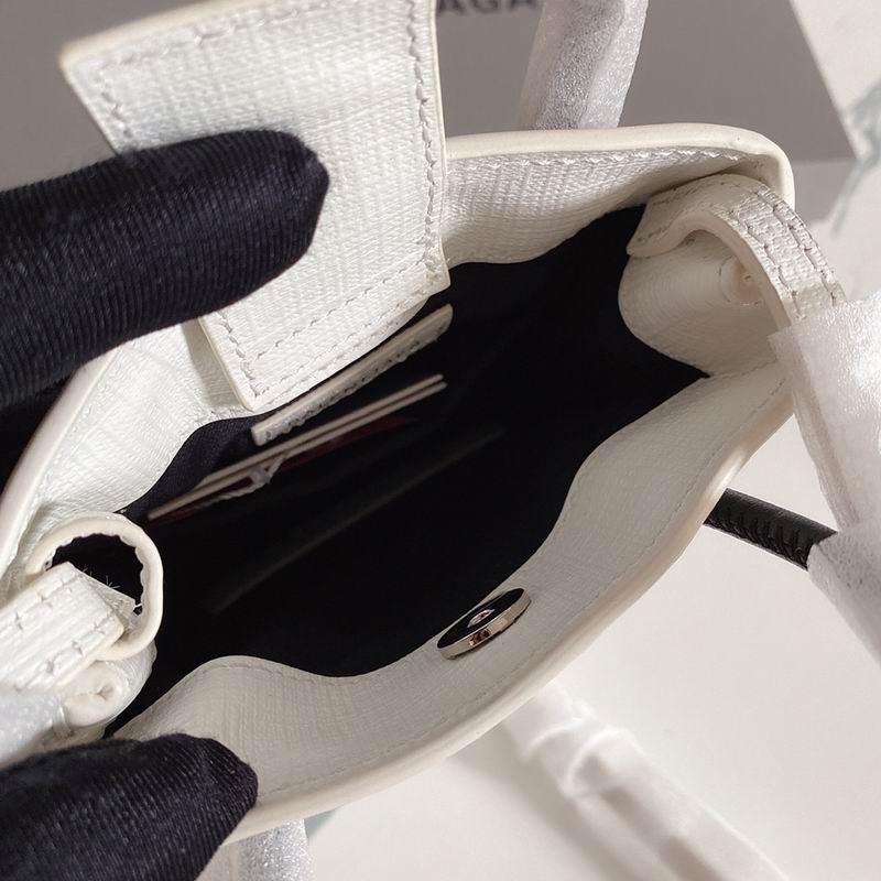 Balenciaga802 18x4 (9)