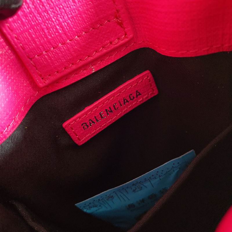 Balenciaga802 18x4 (9)