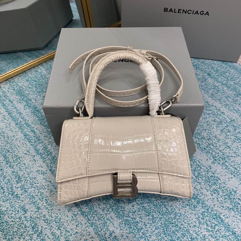 Balenciaga8896 S19x8x21cm FY4 (1)