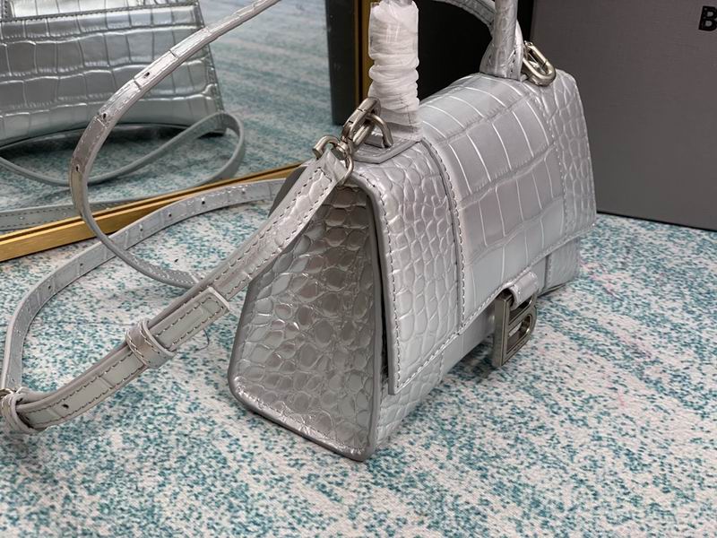 Balenciaga8896 S19x8x21cm FY7 (5)