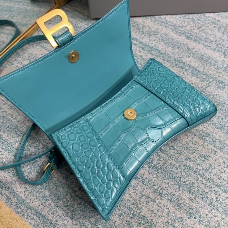 Balenciaga8896 S19x8x21cm FY8 (4)